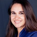 Dra. Ana Zingra - Especialista em Periodontia e Implantodontia em Botucatu SP