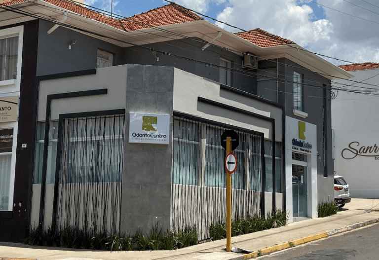 OdontoCentro Botucatu Extração do Siso